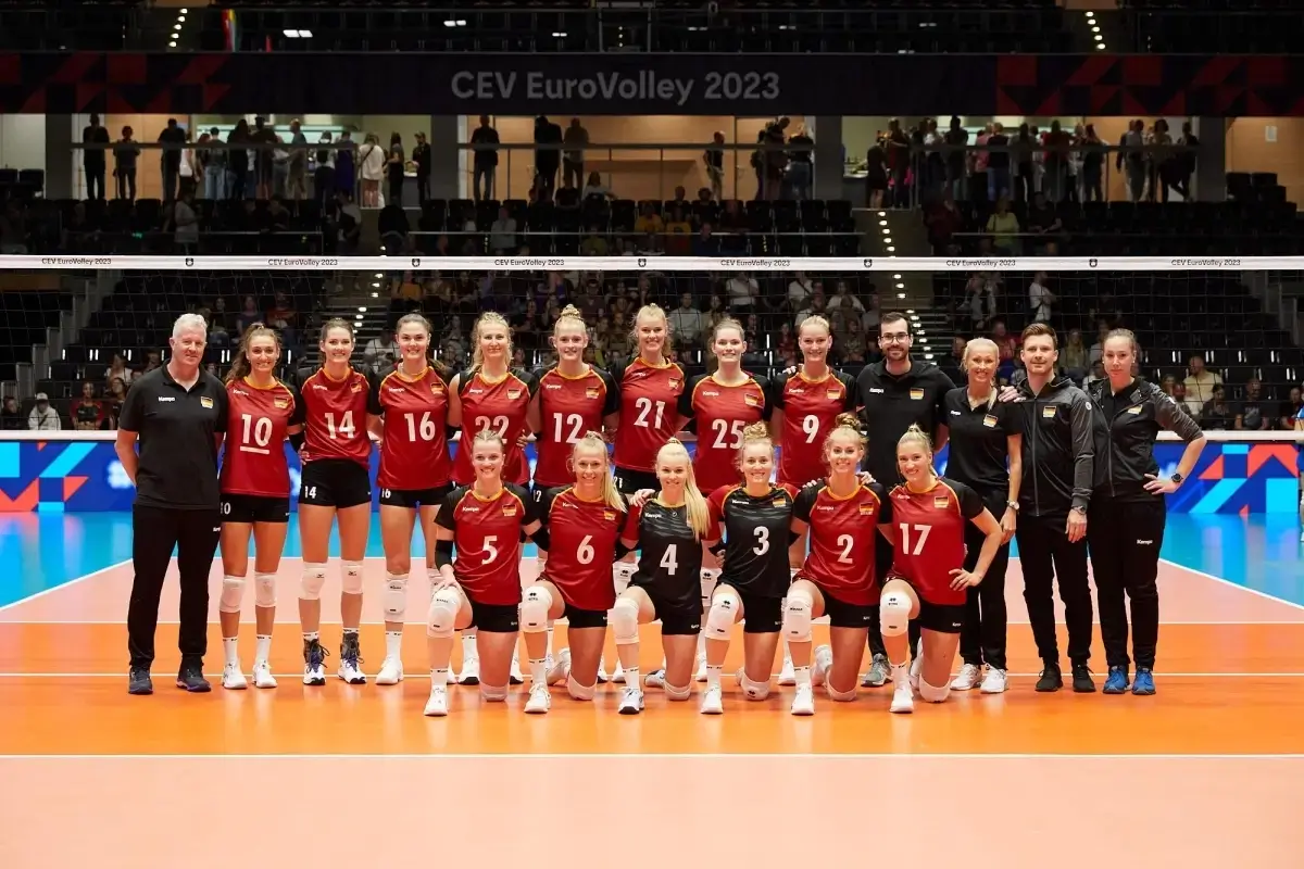 VolleyballEM in Deutschland Viertelfinale als Ziel und Olympia im
